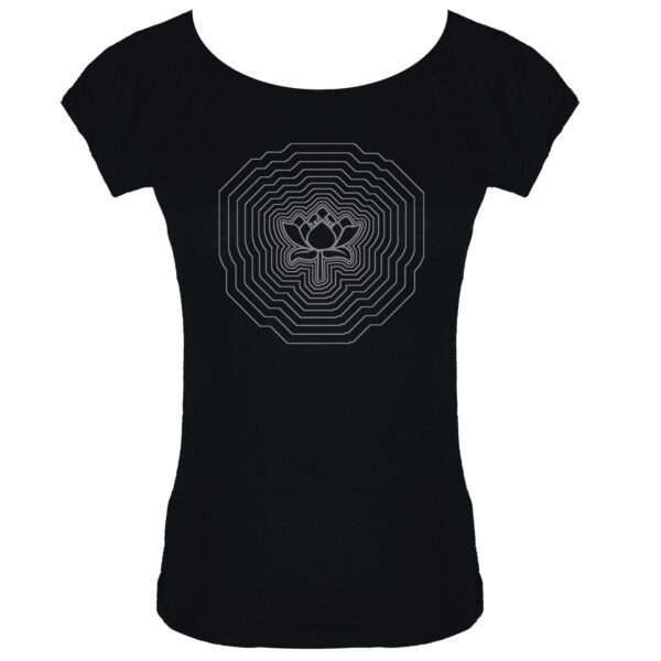 vibrating lotus bamboo scoop neck tee in black